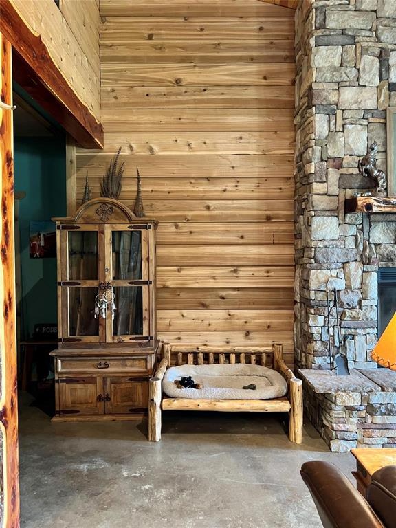 Running Branch Estates - Residential Lease