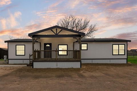 3633 County Road 911 Joshua TX 76058