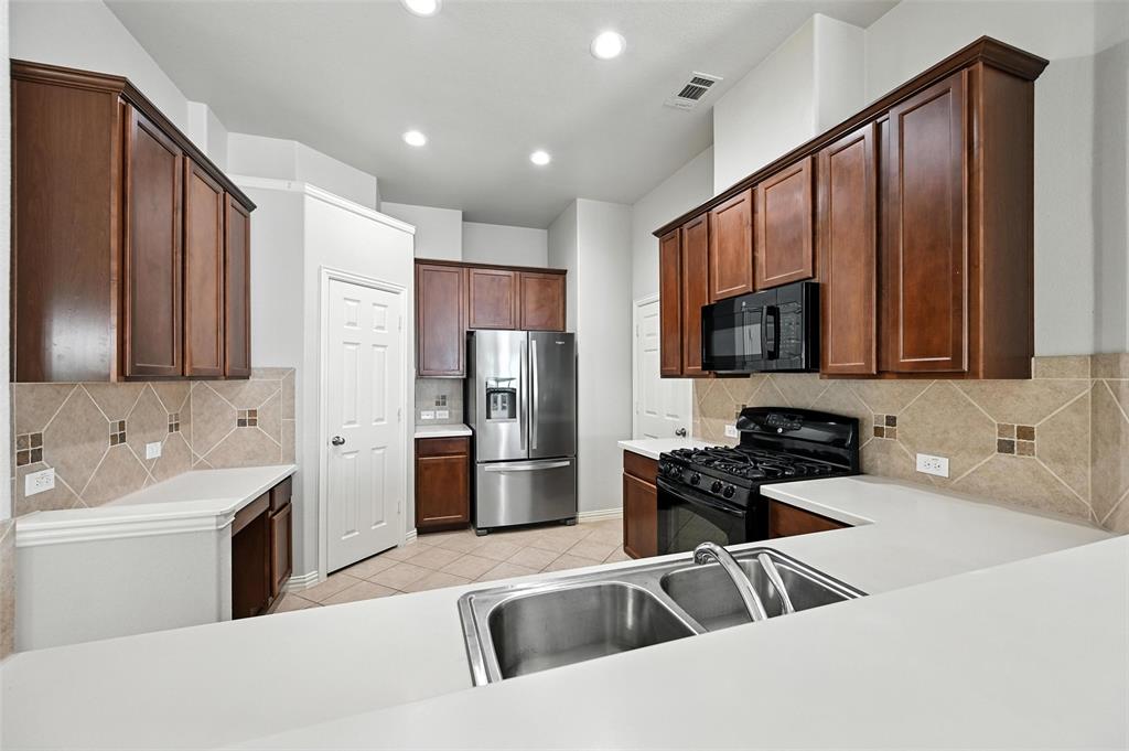 Summer Creek Ranch Add - Residential Lease