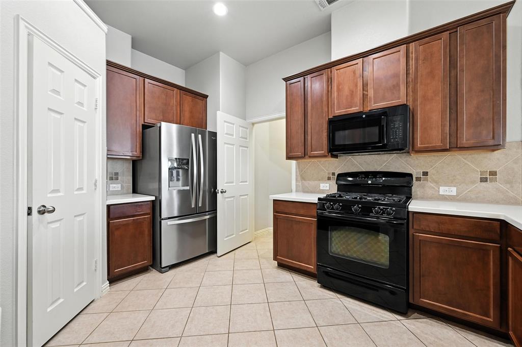 Summer Creek Ranch Add - Residential Lease