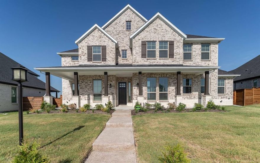 This Kennedy floor plan is an inviting home complete with 5 bedrooms, 4 bathrooms & an upstairs game room!