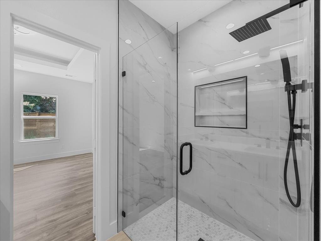 Colonial Terrace - Residential