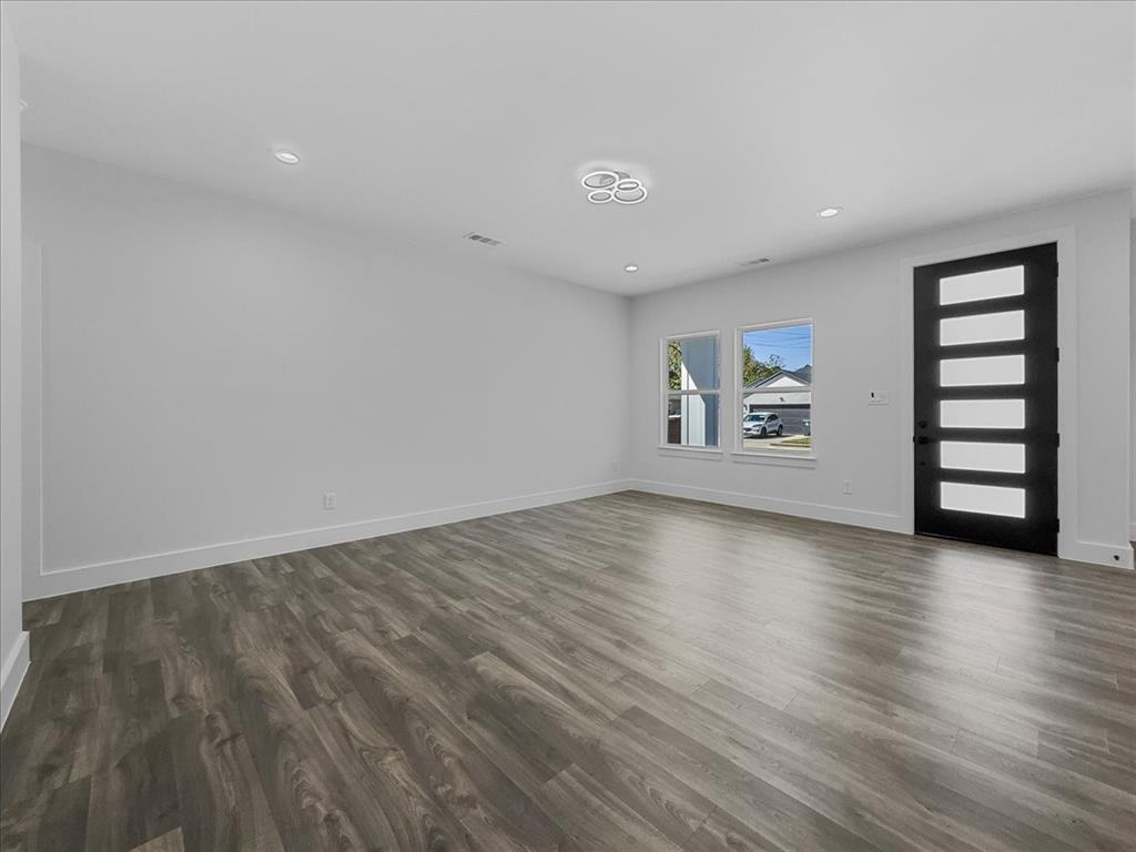 Colonial Terrace - Residential