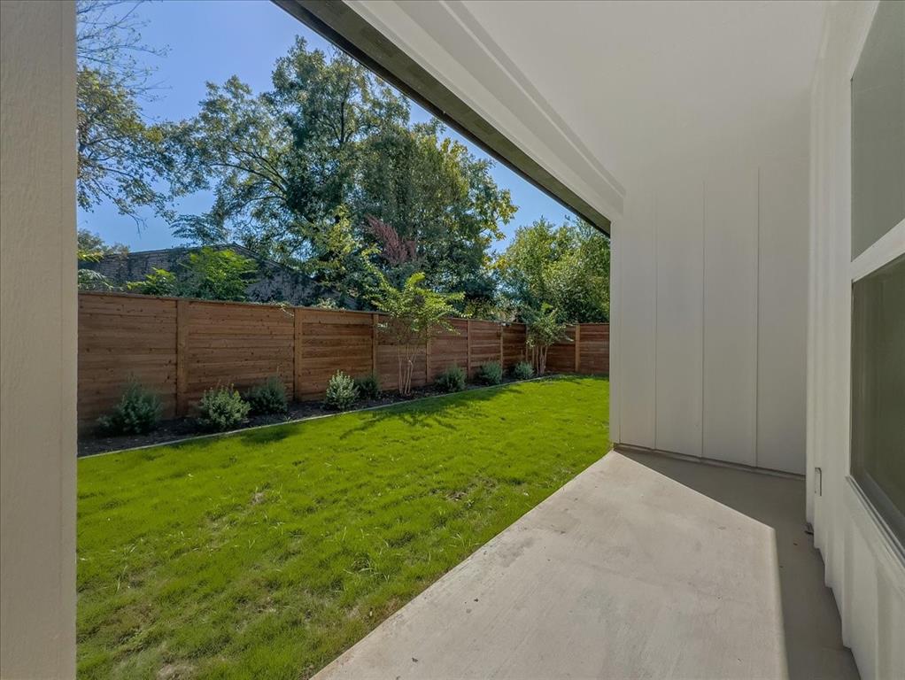 Colonial Terrace - Residential