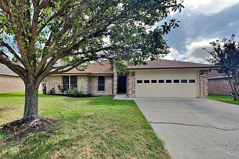 Photo of 408 Jeffdale Drive, Burleson, TX 76028 (MLS # 21310649)