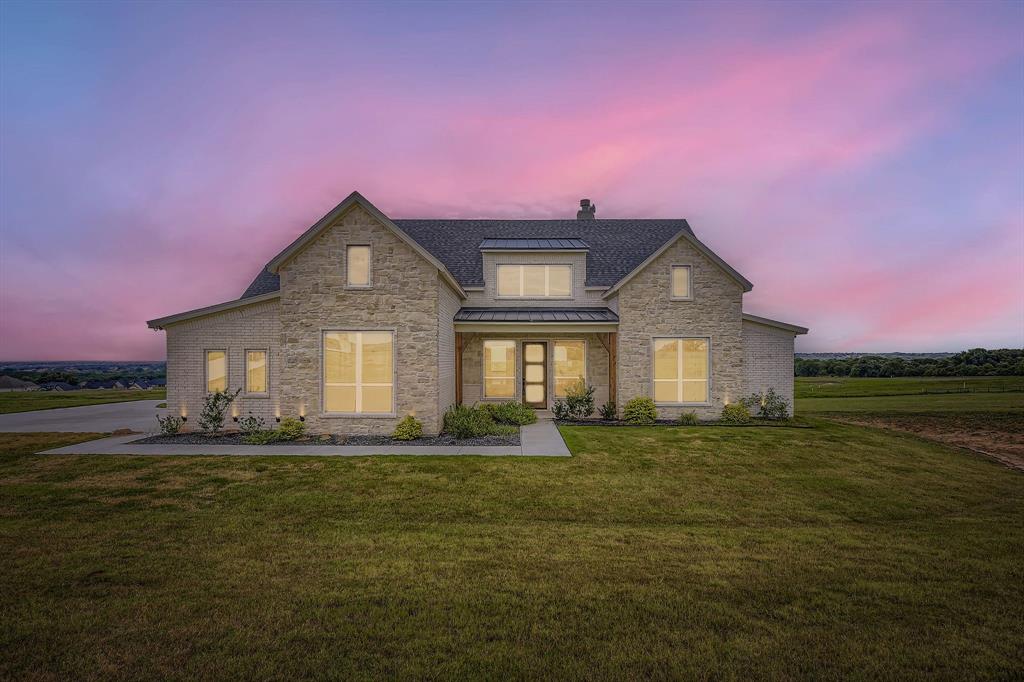 1012 Agnes N, Springtown, TX, 76082