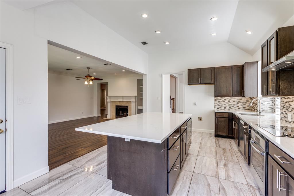 1403 Greenbriar Drive