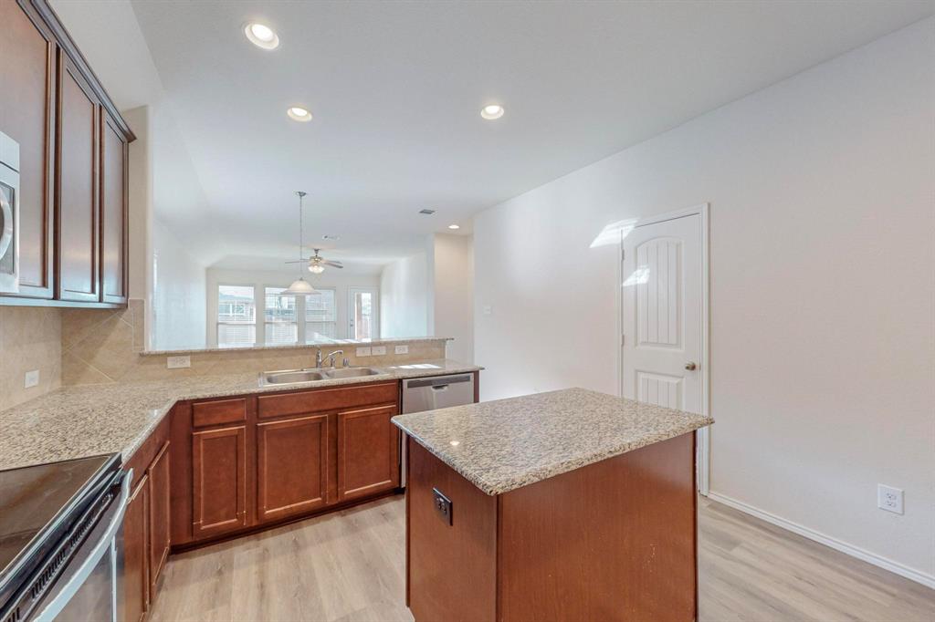 Rolling Meadows - Residential Lease