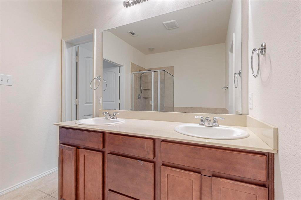 Rolling Meadows - Residential Lease