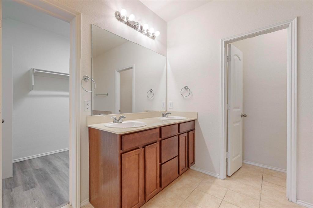 Rolling Meadows - Residential Lease