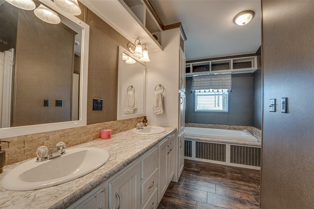 Oak Creek Estates - Residential