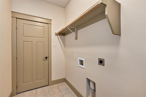 Tiny photo for 402 S Kentucky Street, McKinney, TX 75069 (MLS # 21340877)