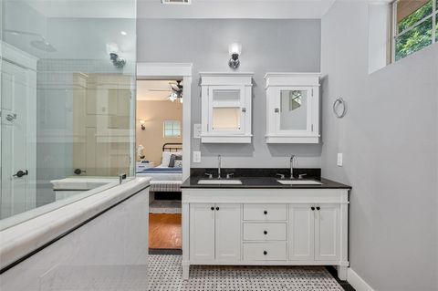 Tiny photo for 402 S Kentucky Street, McKinney, TX 75069 (MLS # 21340877)