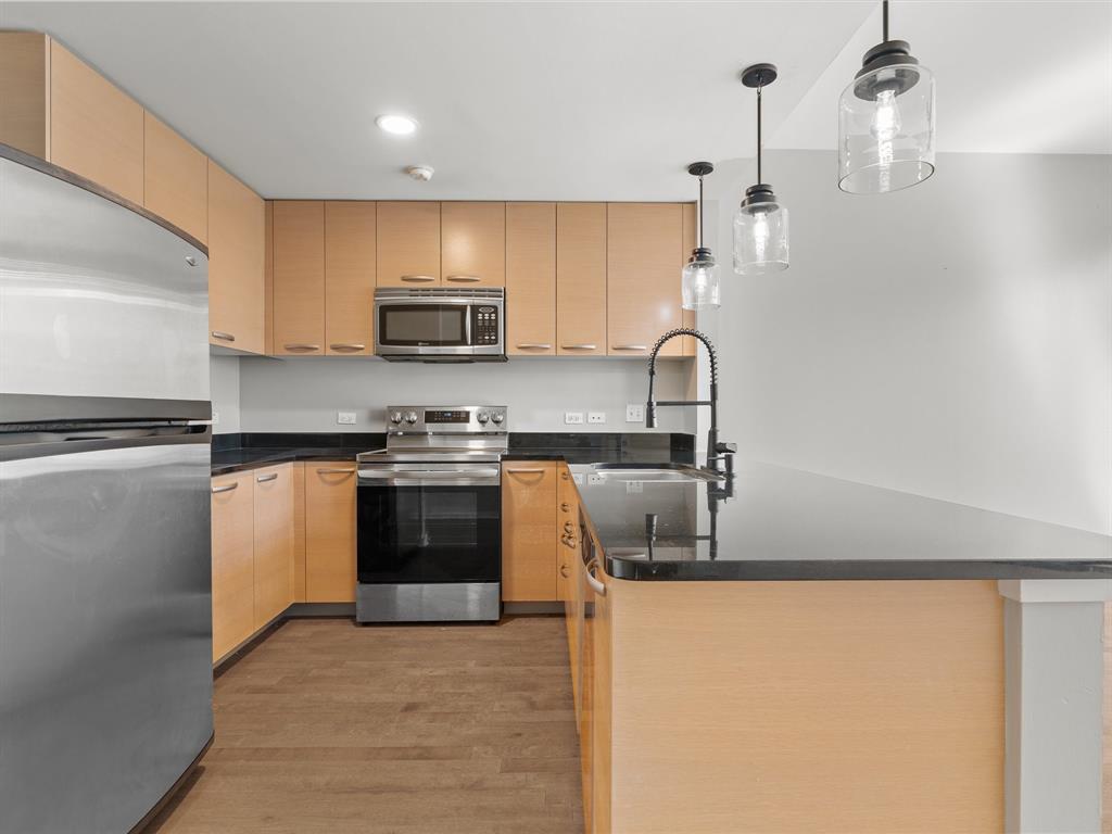 1200 Main Street 1612