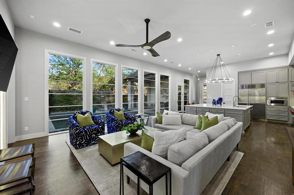 Crestway Forest Estates - Residential