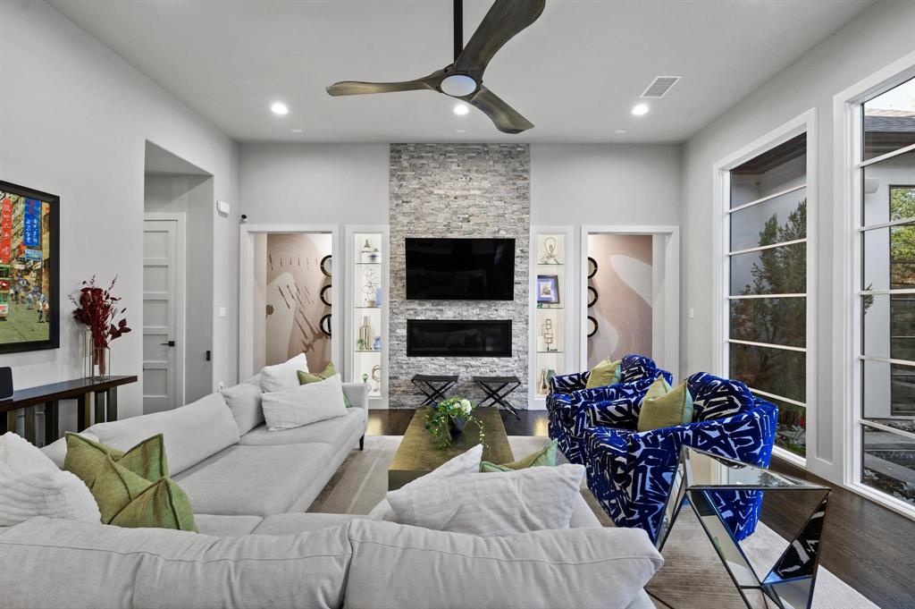 Crestway Forest Estates - Residential