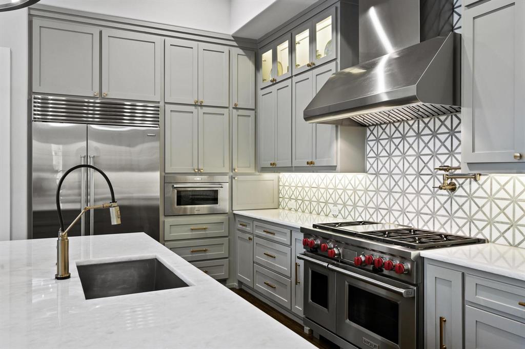 Crestway Forest Estates - Residential