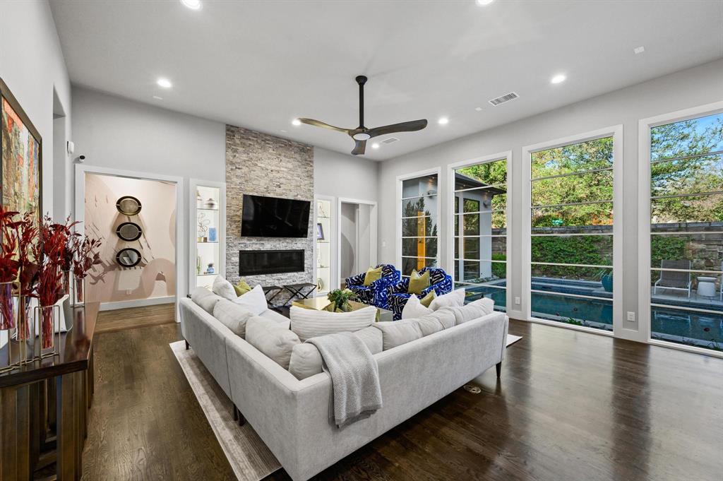 Crestway Forest Estates - Residential