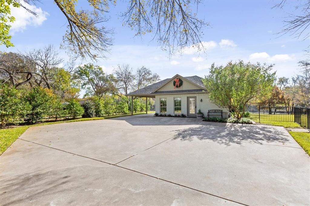 Moore Lewis - Residential