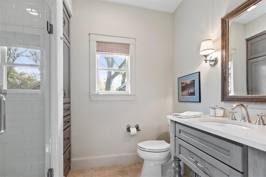 Moore Lewis - Residential