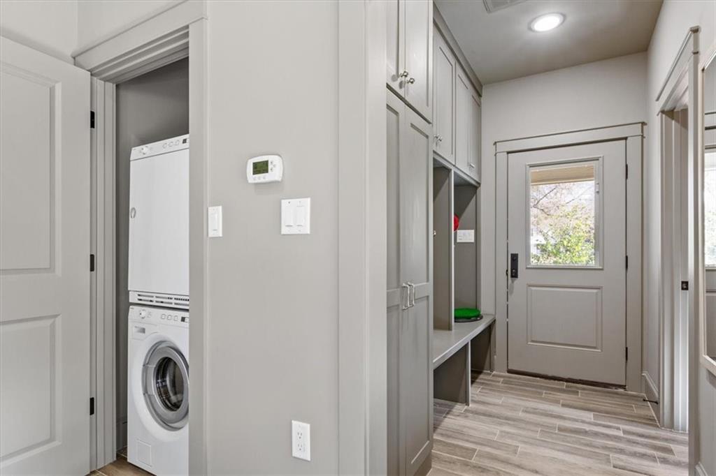 Moore Lewis - Residential