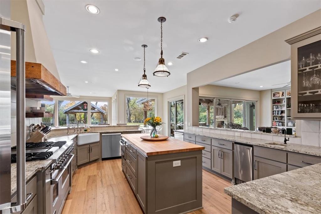 Moore Lewis - Residential