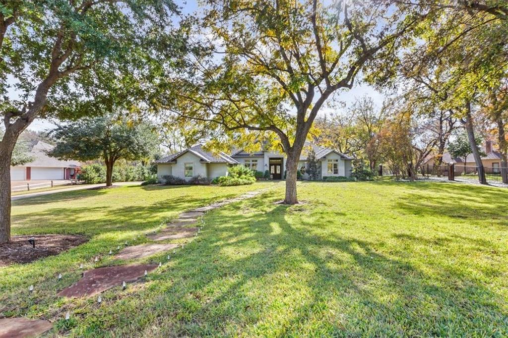 Moore Lewis - Residential