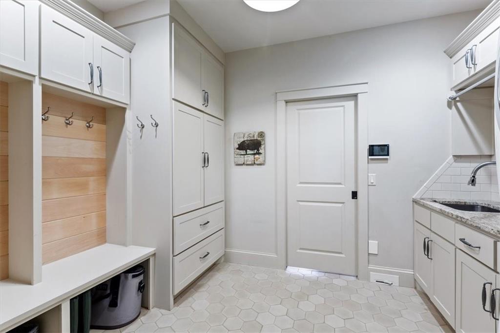 Moore Lewis - Residential