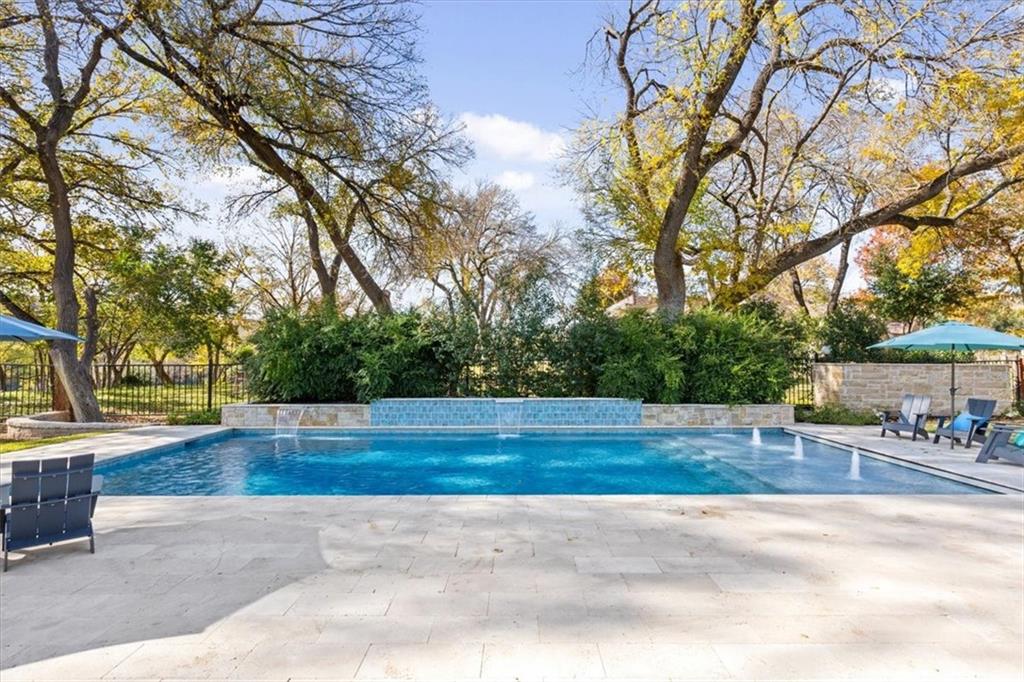 Moore Lewis - Residential