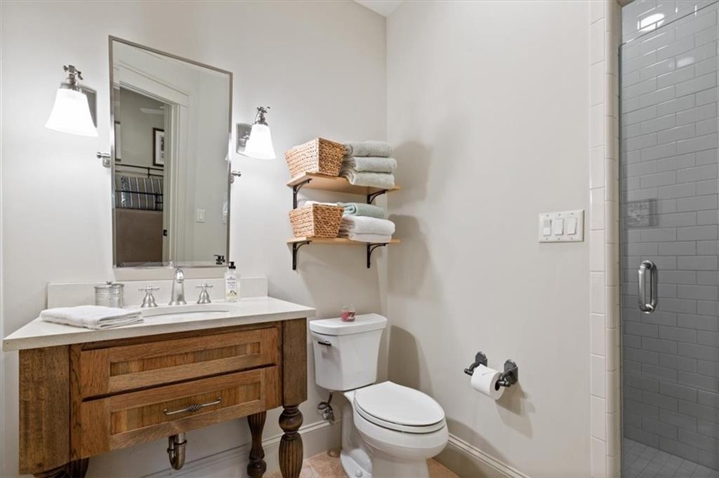 Moore Lewis - Residential