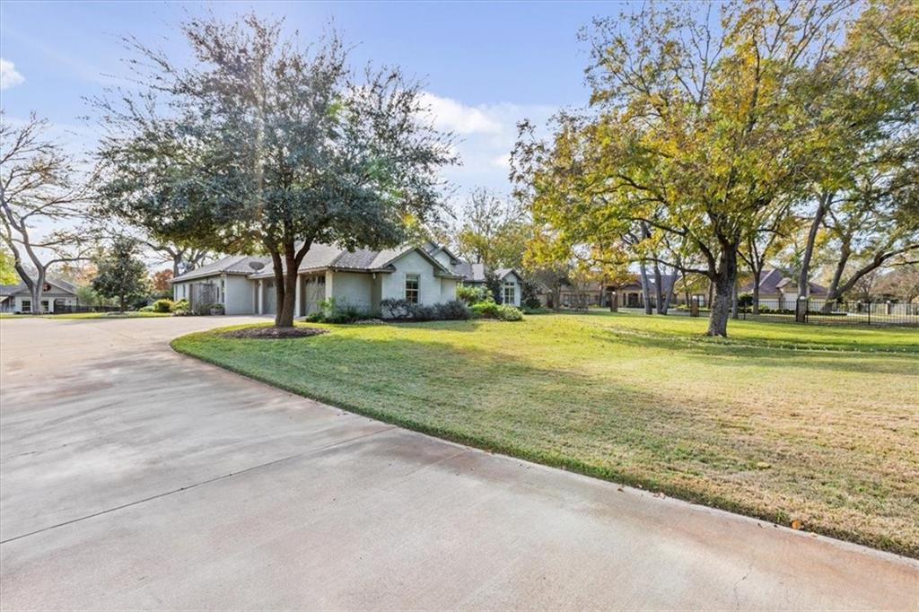 Moore Lewis - Residential