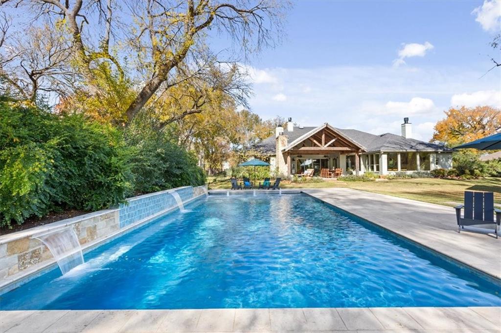 Moore Lewis - Residential