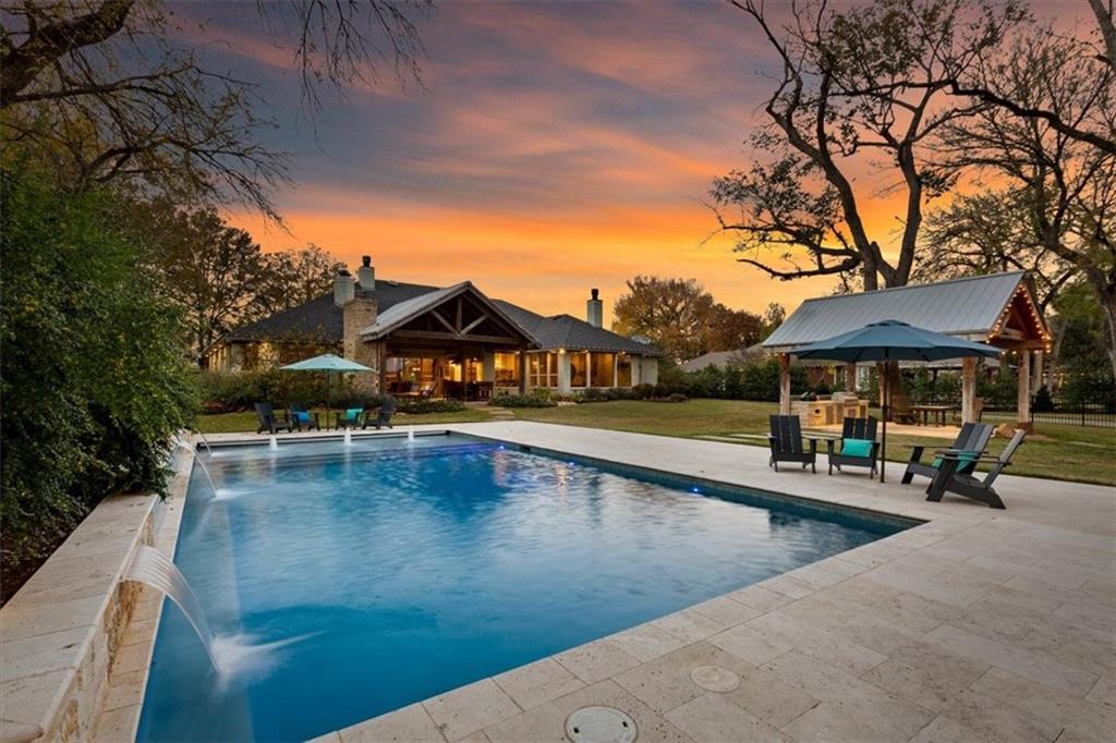 Moore Lewis - Residential