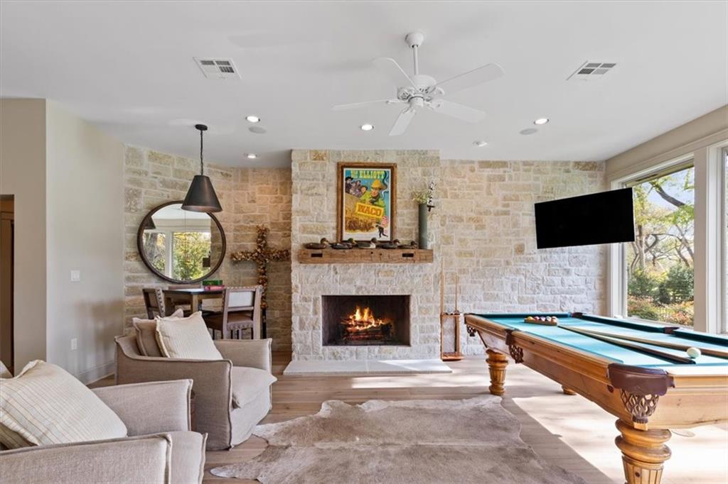 Moore Lewis - Residential