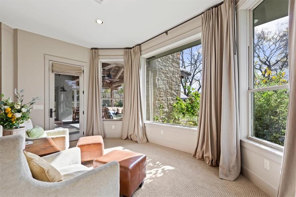 Moore Lewis - Residential