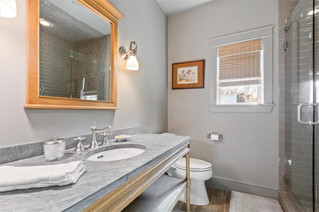 Moore Lewis - Residential