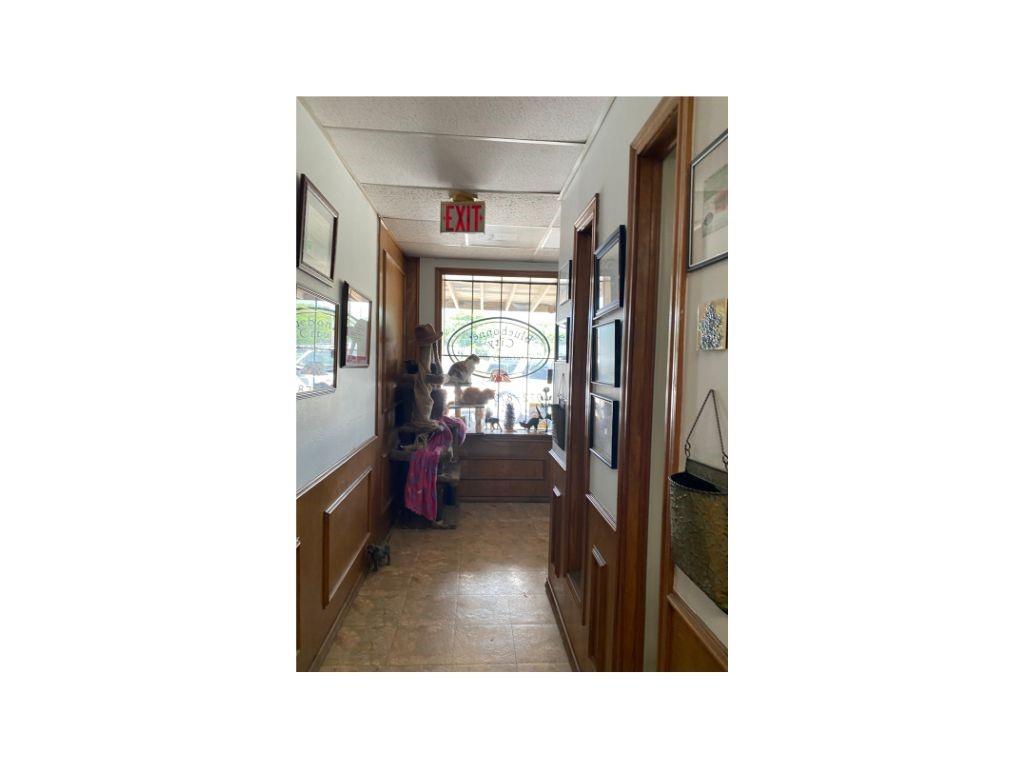 215 Main Street SW