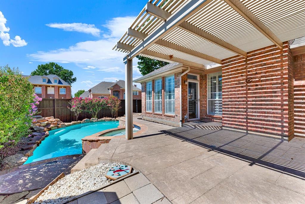 4020 MAYFLOWER Lane