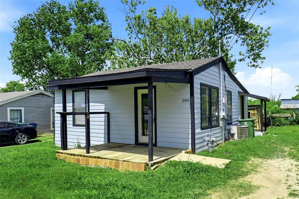 506 Bluebonnet Street