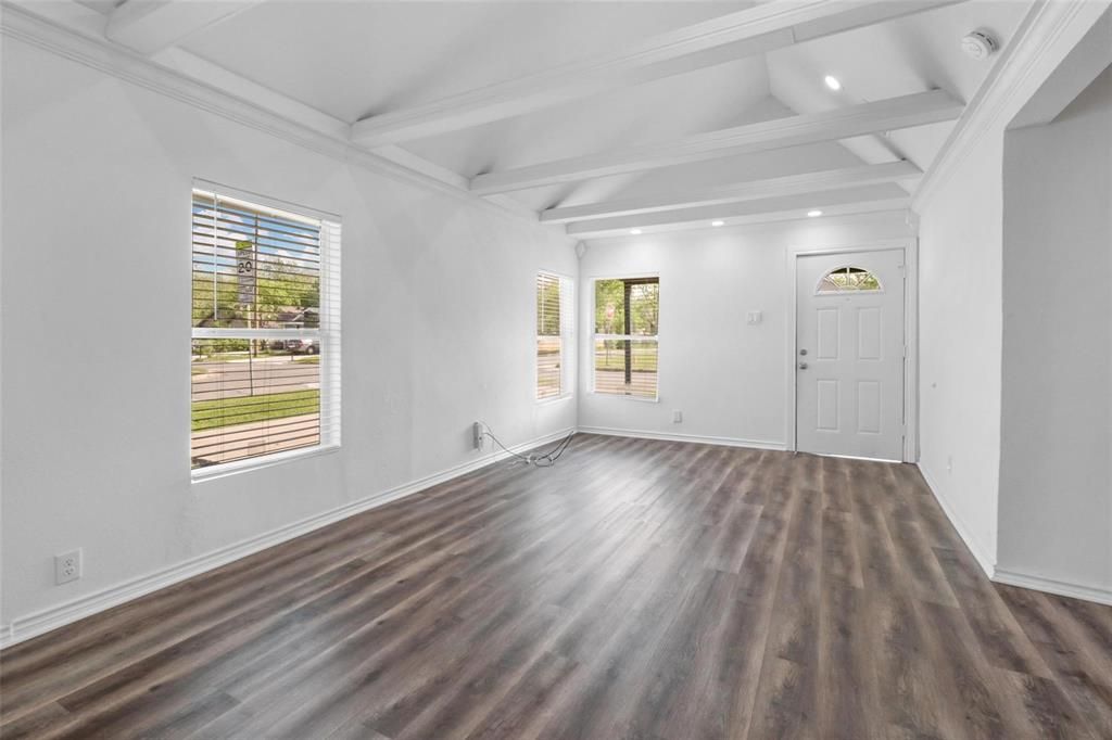 Photo of 324 N Andrews Avenue, Sherman, TX 75090 (MLS # 21209057)