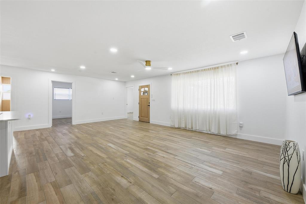 SOUTH HILLS - Residential