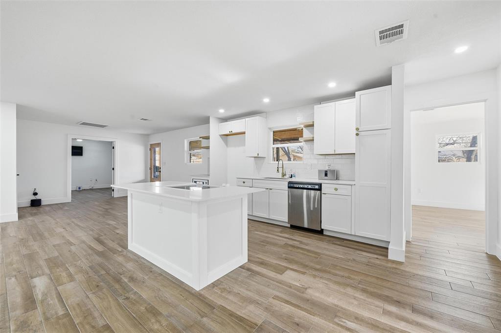 SOUTH HILLS - Residential