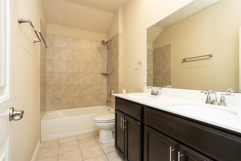 Tiny photo for 2013 Lake Moss Lane, Little Elm, TX 75068 (MLS # 21396427)
