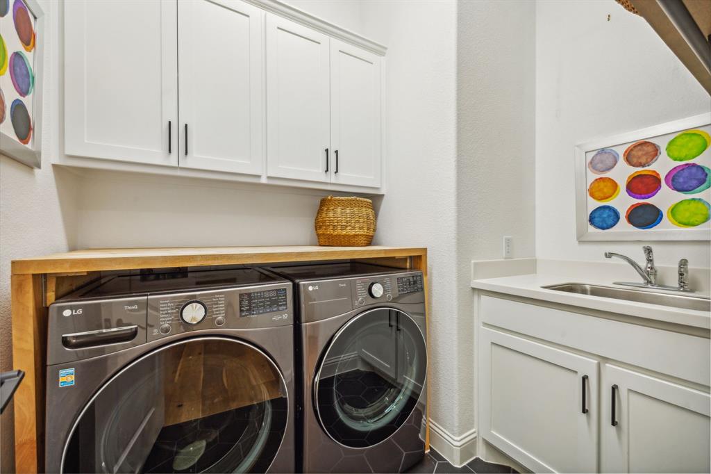 The Tribute Westbury - Residential