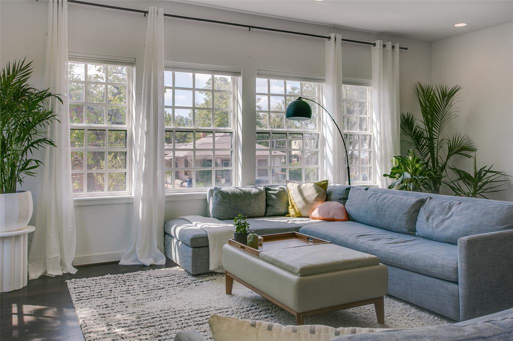 Elsbeth Townhouses - Residential