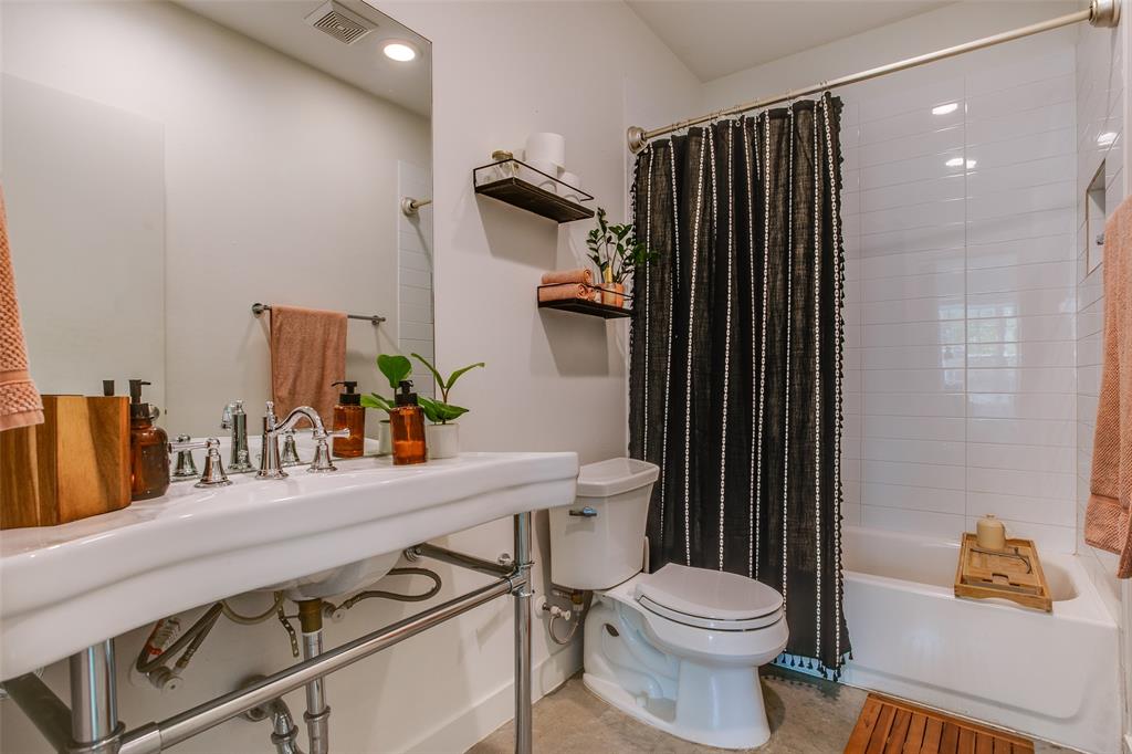 Elsbeth Townhouses - Residential