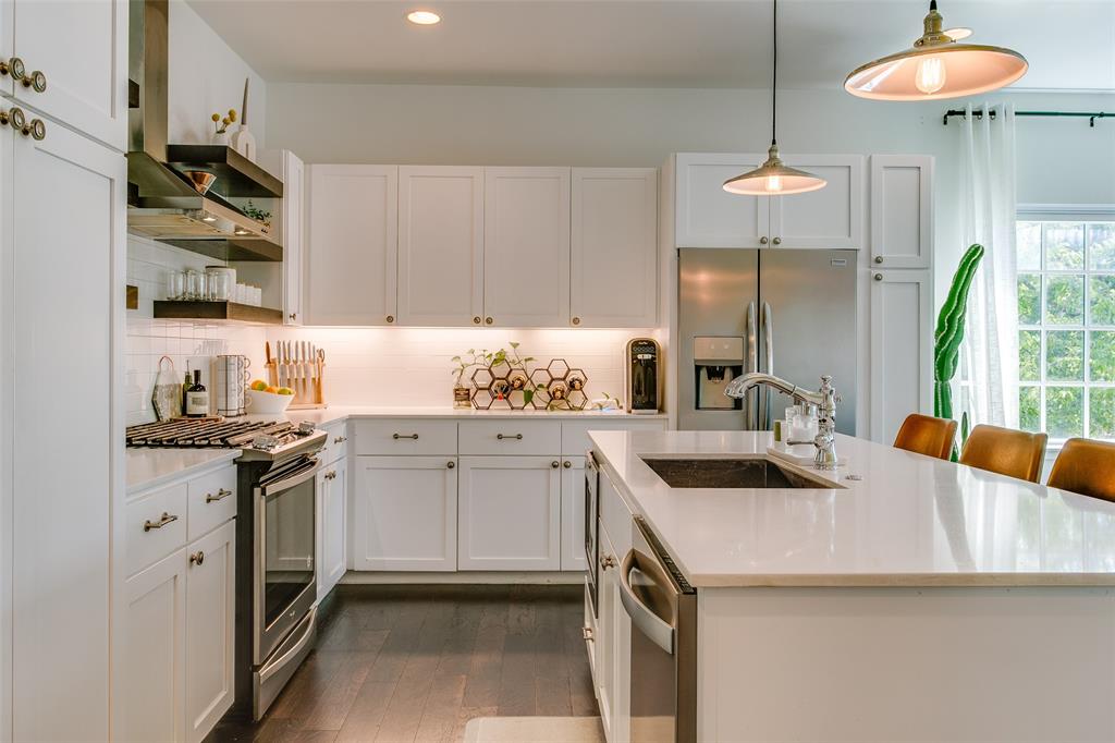 Elsbeth Townhouses - Residential