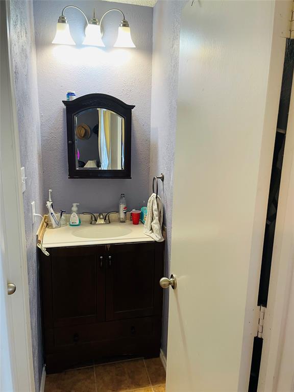 Pecan Acres Condo - Residential