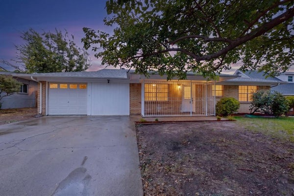 5451 LUBBOCK AVE, FORT WORTH, TX 76133 - Image 65d0e6ab46a04a343dcafdce9fb98e12/3855746358