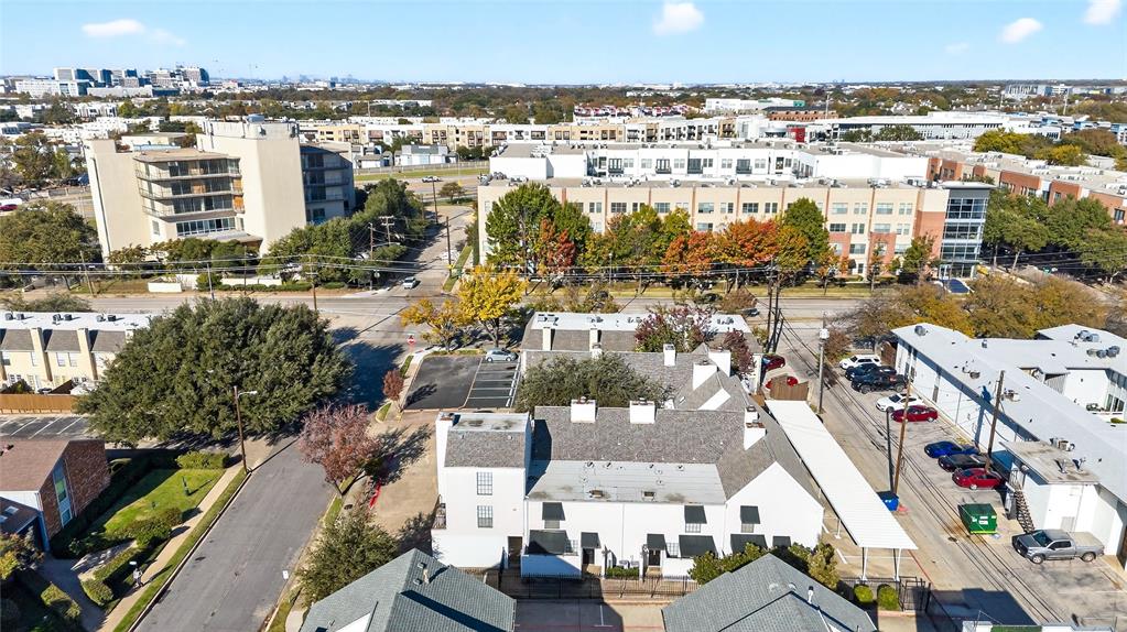 4338 HARTFORD CONDOMINIUM - Residential